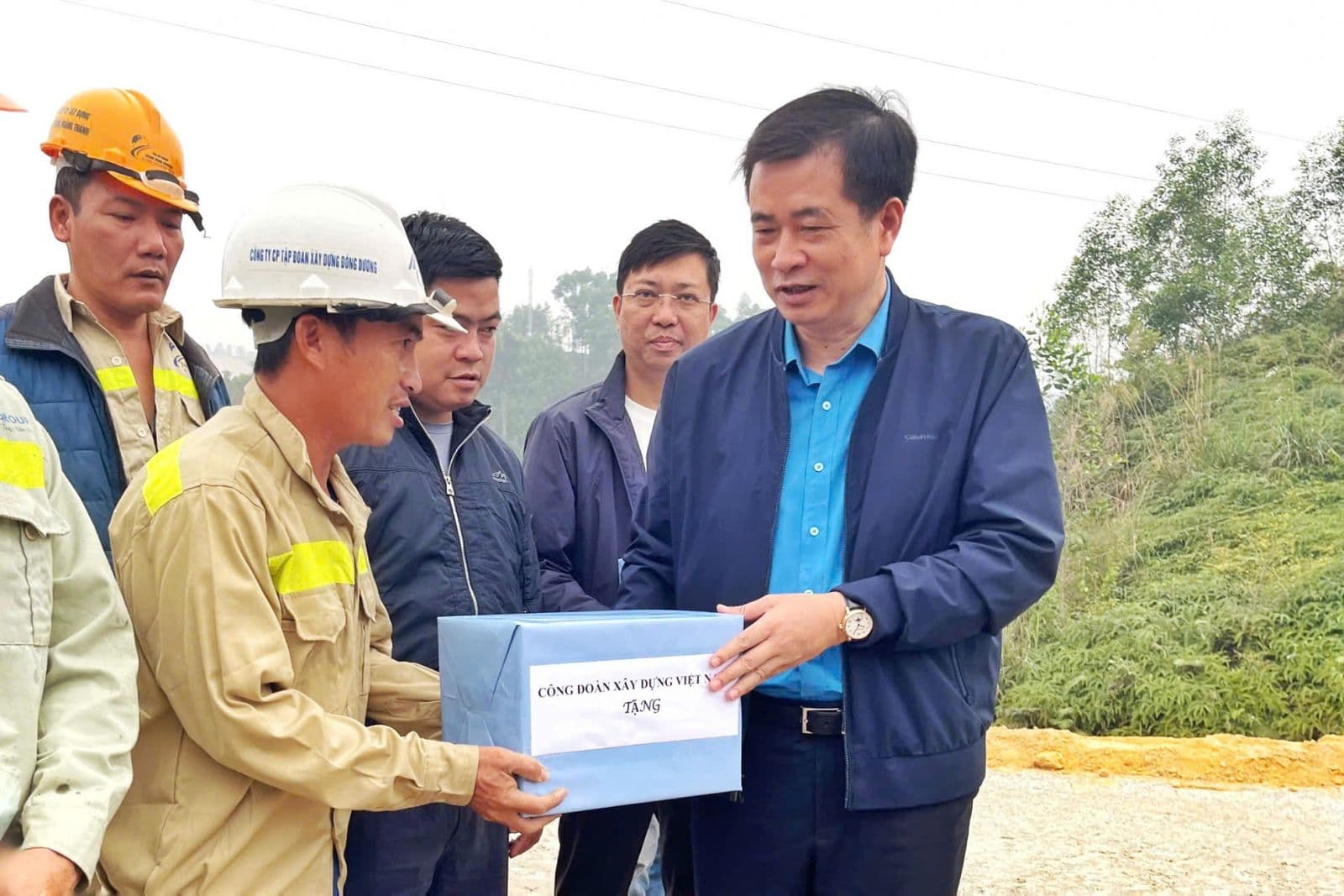 Tet không nghỉ trên cao tốc Tuyên Quang – Hà Giang, công đoàn Xây dựng Việt Nam tiếp lửa công trường 2