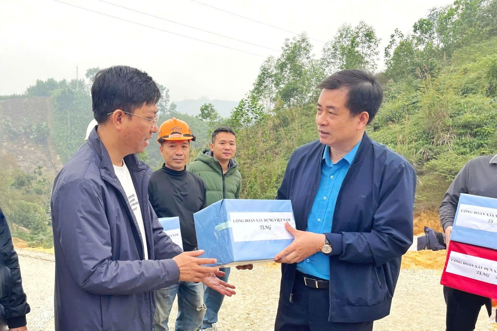 Tet không nghỉ trên cao tốc Tuyên Quang – Hà Giang, công đoàn Xây dựng Việt Nam tiếp lửa công trường 3